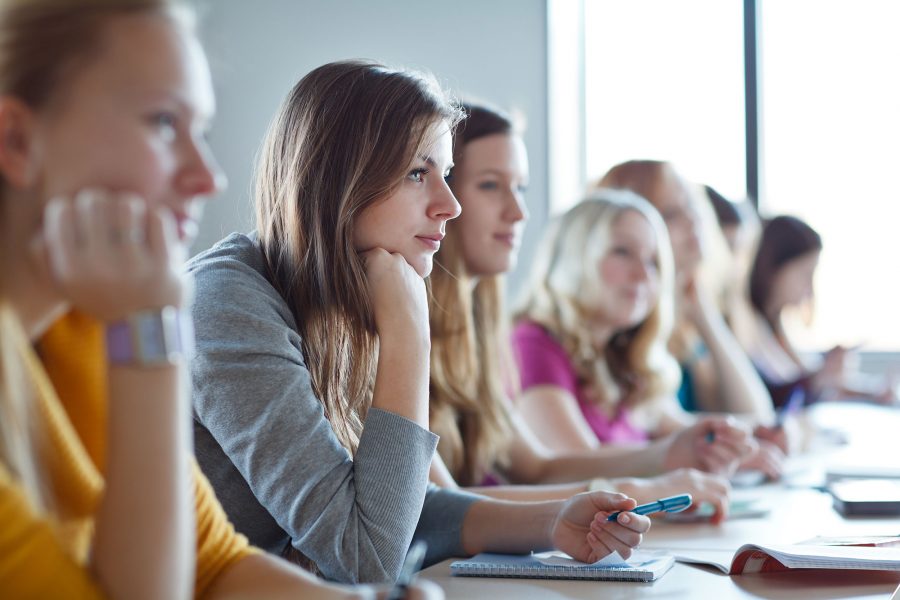 Tronc commun : grilles horaires, la Ministre de l’Éducation met la charrue avant les bœufs !