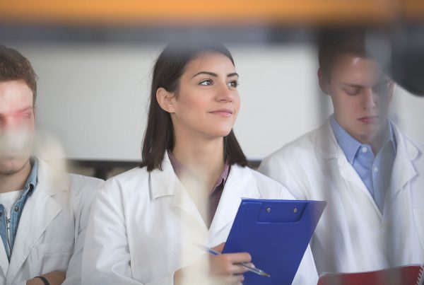 Médecine : un examen d’entrée, mais pas de remédiation