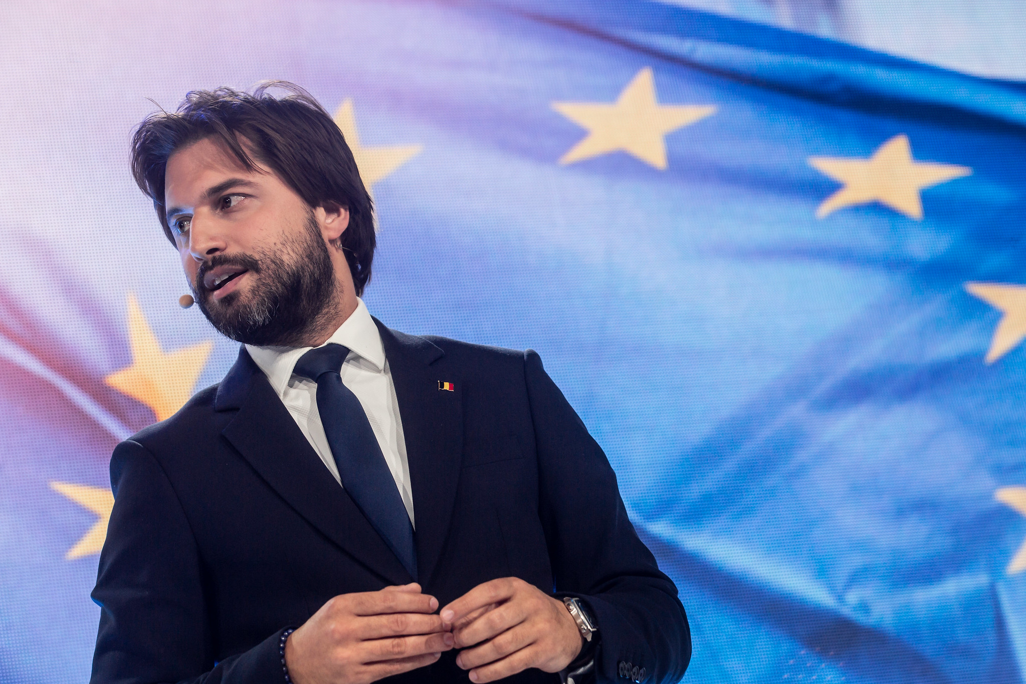 Georges-Louis Bouchez en débat sur la démocratie lors de la Commission du Conseil de l’Europe