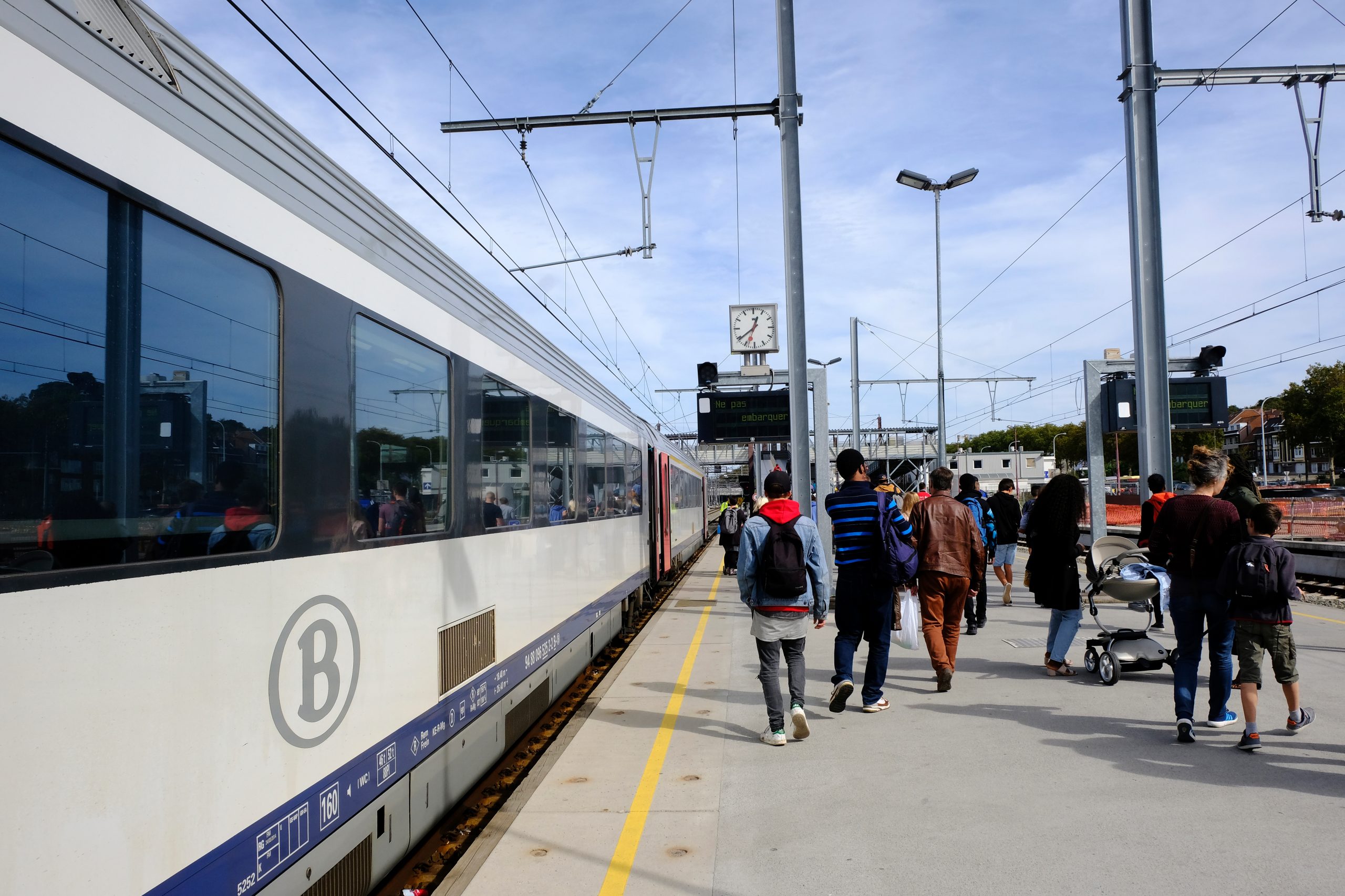 Le MR veut un véritable service garanti à la SNCB