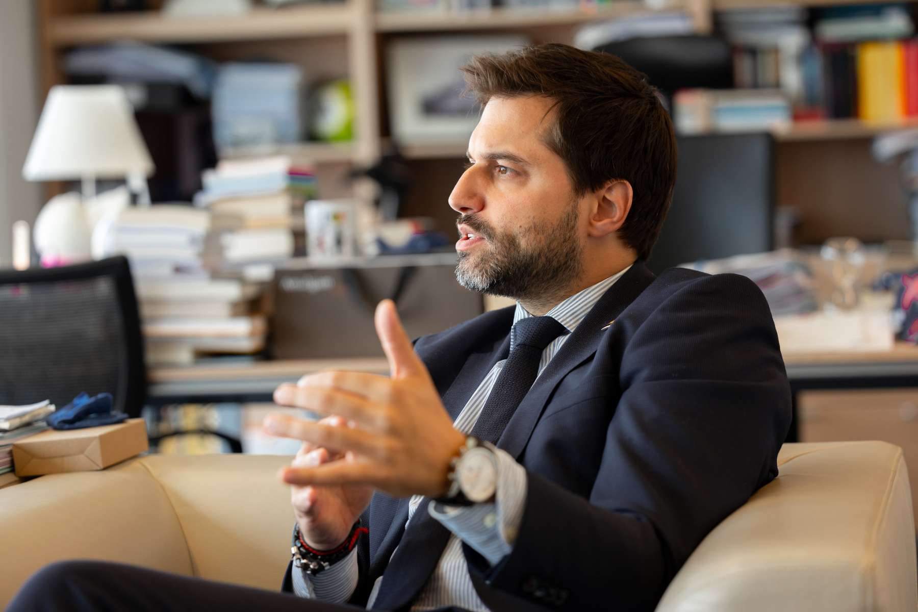 “On doit bâtir un géant belge”, Georges-Louis Bouchez propose de fusionner Belfius et Ethias
