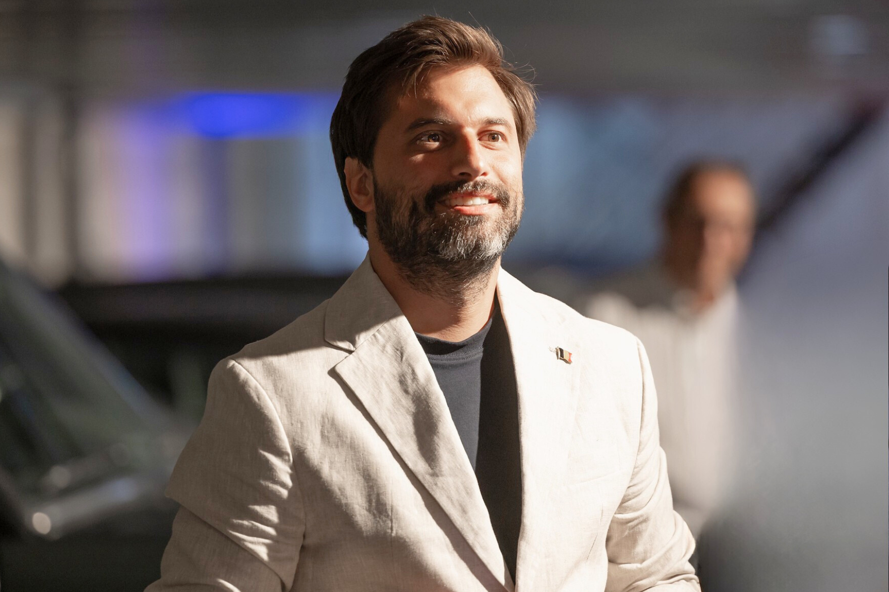 Taire ce qu’il ne faut pas dire et savoir supporter l’injustice, voilà des choses difficiles. 