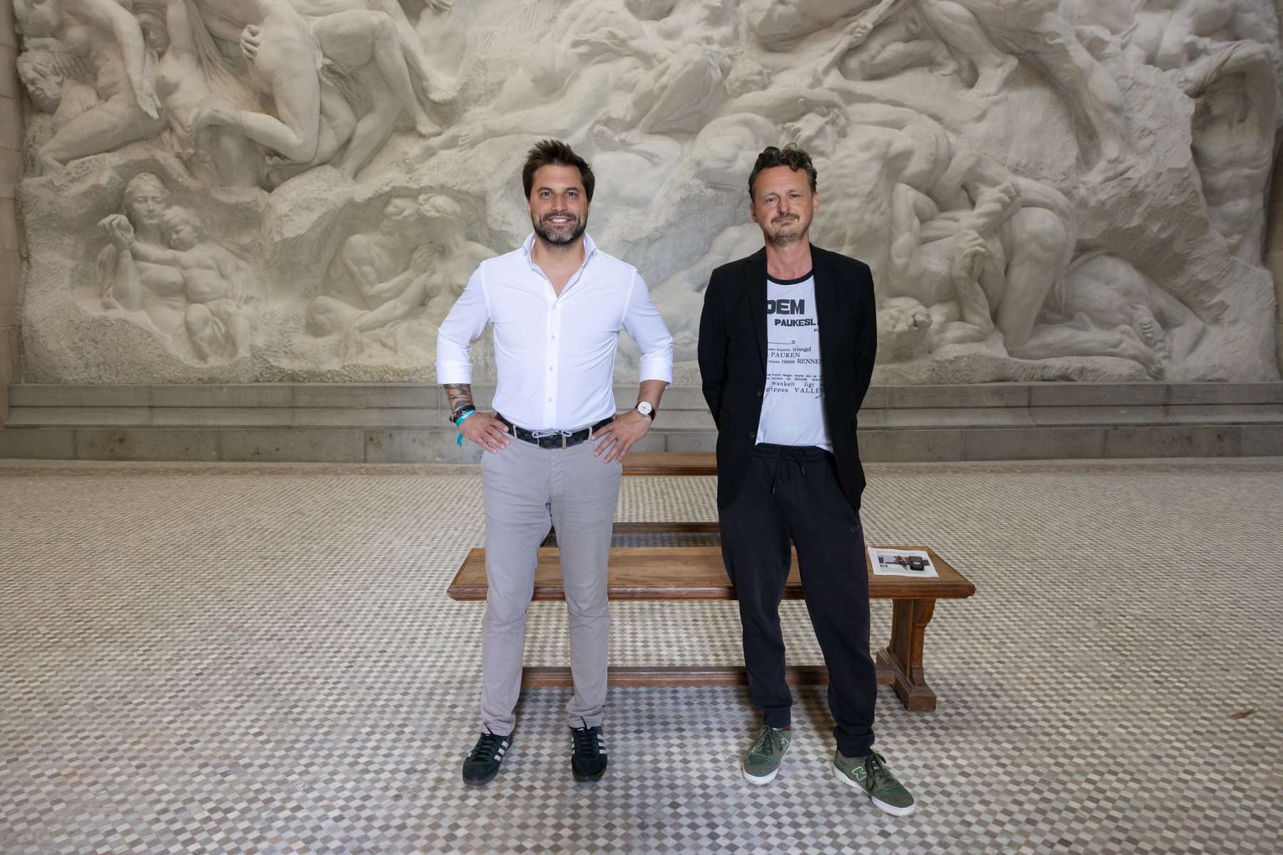 Rencontre estivale entre Georges-Louis Bouchez et Michael De Cock : quand la politique croise la culture
