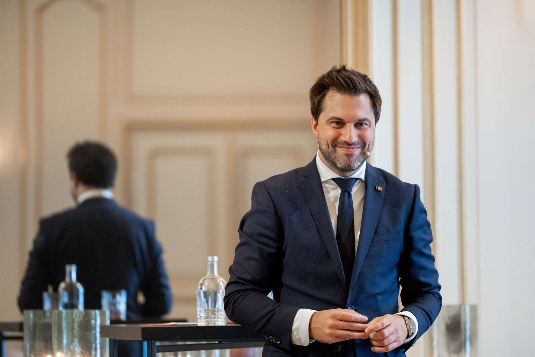 Georges-Louis Bouchez chez les assureurs belges : « 9% des demandeurs d’emploi depuis plus de 20 ans ont déjà retrouvé un emploi »