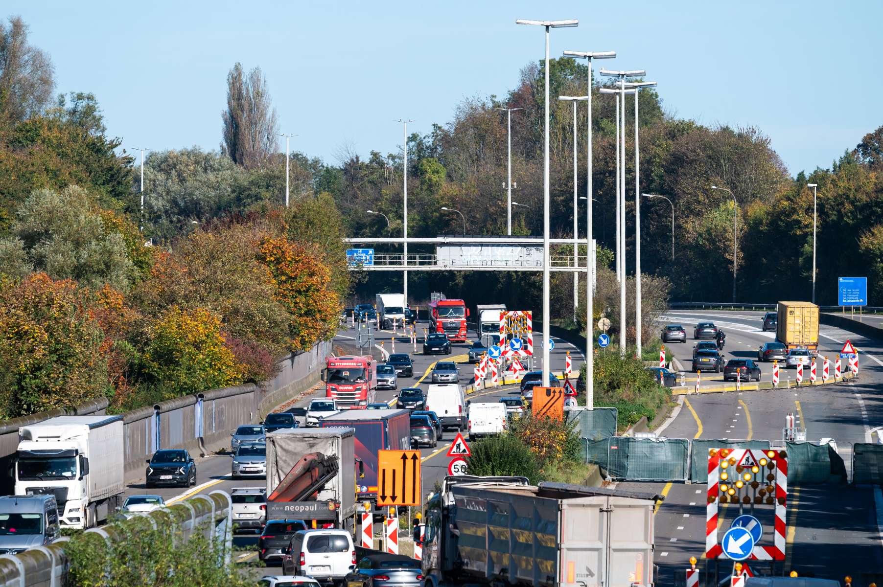 Le MR veut des chantiers autoroutiers en continu : 24 heures sur 24 et 7 jours sur 7